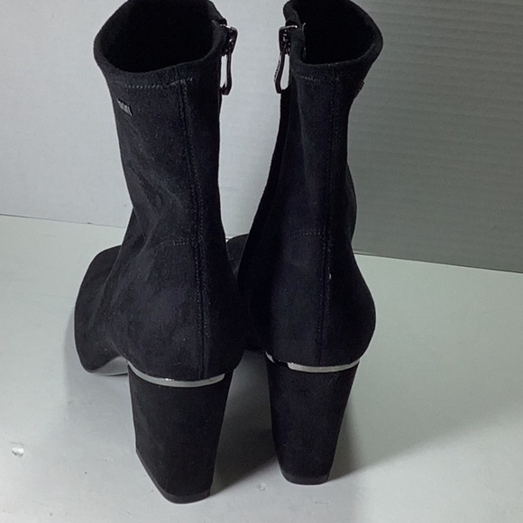 Women's Cavale Ankle Booties Note: like New - Picture 7 of 9